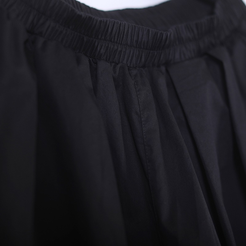 Lantern stílusú nadrág elasztikus derékkal, pamut-poliészter keverék, dupla zseb, gumis mandzsettás szár, irodalmi-retro stílus, női mindennapi nadrág