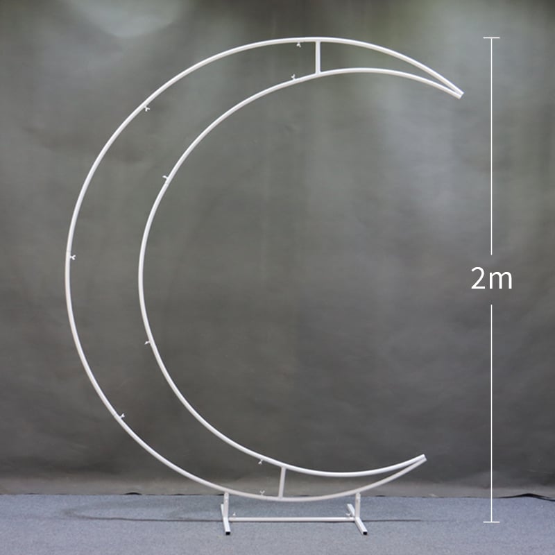 Vjenčani luk od kovanog željeza s dekorom od svilenih cvjetova