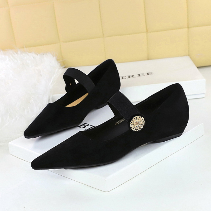 Női velúr hegyes orrú klíncipő, alacsony sarkú, slip-on elasztikus pánttal