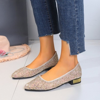 Moteriški tinkliniai loaferiai su perforuotu dizainu ir smailiu nosimi, PU viršus, guminis padas, vasara 2025