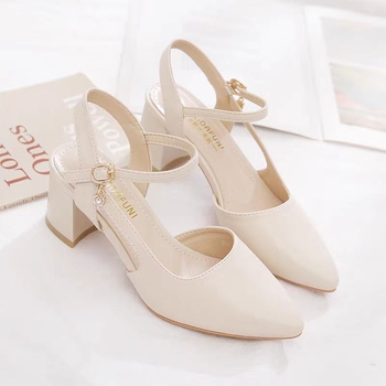 Moterų sandalai Korejos stiliuje su vidutinio aukščio kulnu, smailus pirštas, sagtis, guminė padas