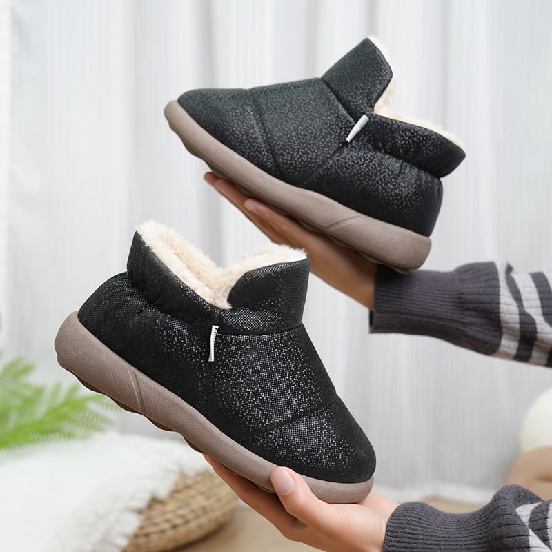 Slip-on rövid csizma, műbőr felsőrész, gumitalp, alacsony szár, belső műszőr bélés