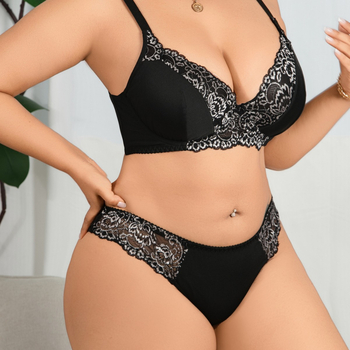 Bustier készlet poliészter- és spandexanyagból; vékony formázott kosarak; kosarak nyúlfül típusú; rögzített dupla vállpántok; push-up, lélegző, kényelmes.