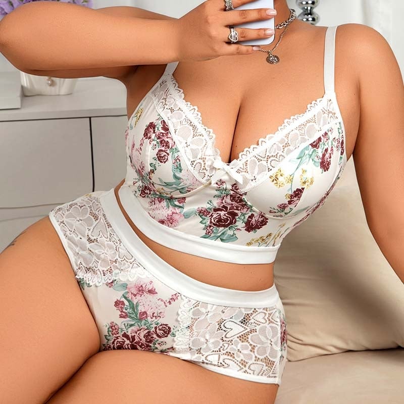 Szatin pizsama szett, CAMI stílus, poliészter anyag, fő anyag: poliészter rost, Milk Silk bélés, csipkés vállpántok, Moldless cup