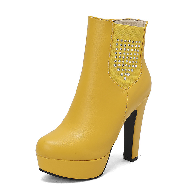 Női divatcsizma mesterséges PU felsőrésszel, vízálló platforma, kerek orr, alacsony szár, western stílusú kristálydíszítéssel