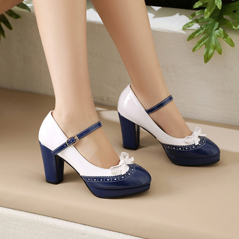 Női magas sarkú cipő – kerek orrú, PU felsőrész, vastag sarok, csattal zárható, középső nyílás 7–11 cm