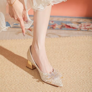 Francia-stílusú esküvői cipő pillangó alakú strasszokkal, hegyes orr, vastag sarok, nőknek, méretek 34-43