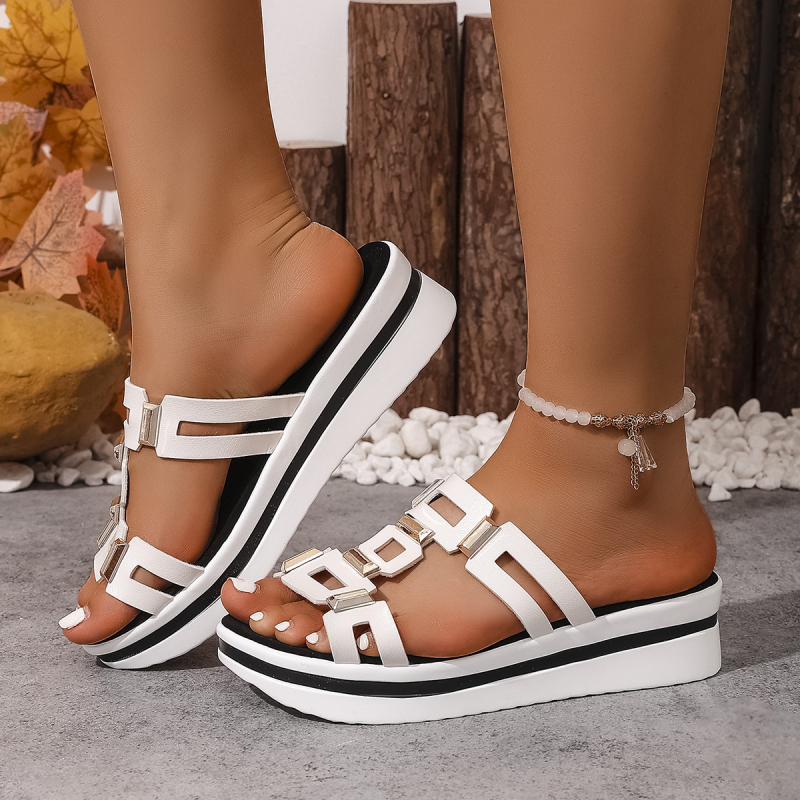 Moteriški klininiai sandalai – slip-on, atviras pirštas, PU viršus, gumos padas, pavasaris 2024