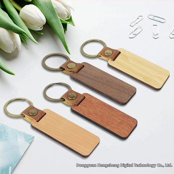 Puidust võtmehoidja laseriga graveeritud QR-koodiga, hiina- ja inglise keele kahekõne, mudel 009, DIY kingitus
