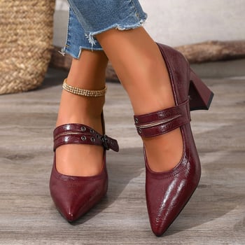 Női magas sarkú cipő, hegyes orral, PU felsőrész, 6–8 cm-es vastag sarok, csatos zárás, gumi talp