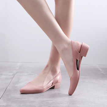 Moterų mados sandalai - kasdienis stilius, PVC viršus, PVC padas, smailus pirštas, injektuotas padas