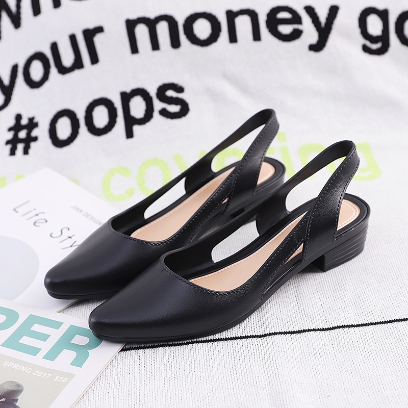 Moterų mados sandalai - kasdienis stilius, PVC viršus, PVC padas, smailus pirštas, injektuotas padas