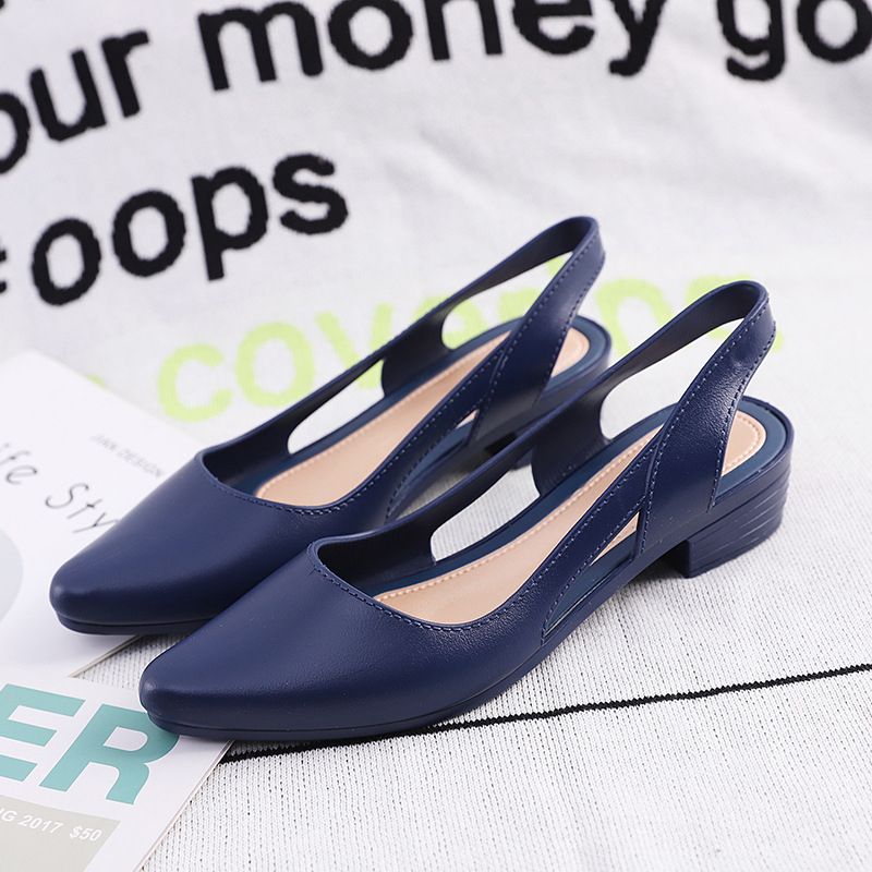 Moterų mados sandalai - kasdienis stilius, PVC viršus, PVC padas, smailus pirštas, injektuotas padas