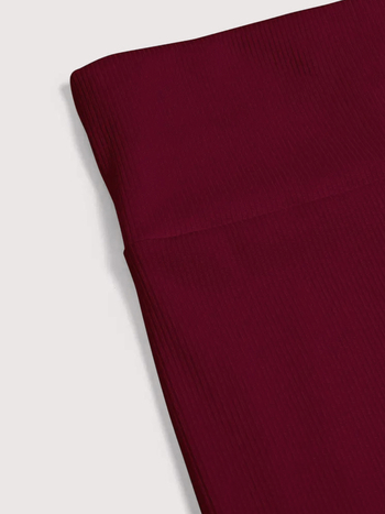 Γυναικείο σετ γιόγκα δύο τεμαχίων: εφαρμοστό παντελόνι καμπάνα και παντελόνι βάσης, πολυεστέρας με 95%+ σπάντεξ, ριγέ μοτίο