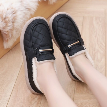 Női PU felsőrészű pamutcipő műszőrmés béléssel, Slip-On, gumírozott talppal, lapos sarka