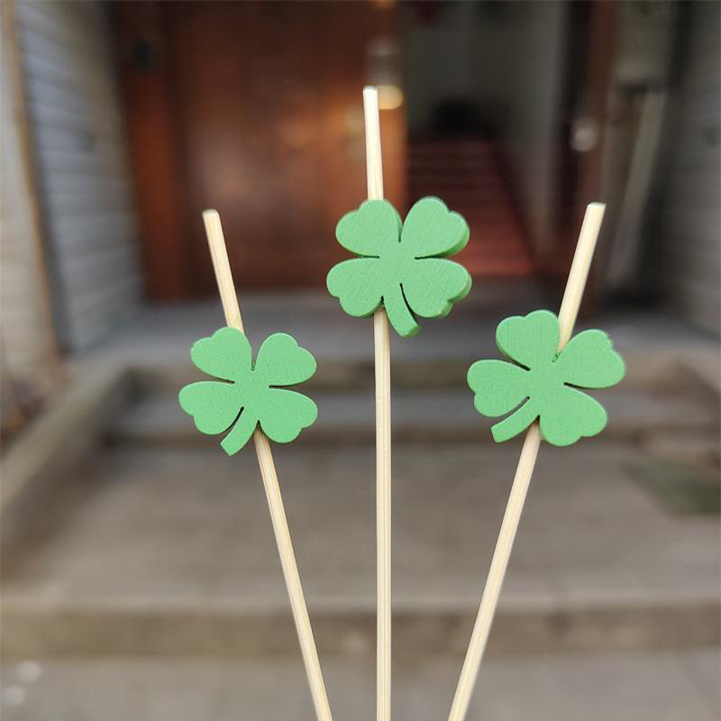 Sada ovocných vidličiek z bambusu — Pre dospelých; Materiál: Bambus; Import: Nie; Značka: Other