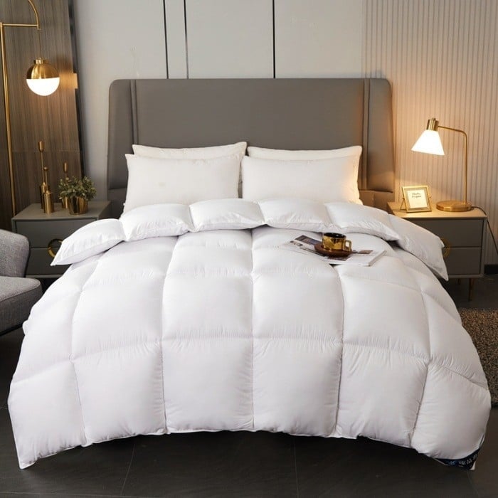 Одеяло кадифено-пера за всички сезони — Brushed и Quilted, анти-пера тъкан, запълване от обикновено влакно