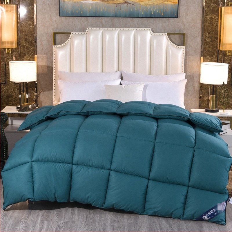 Perový sametový quilt na všetky ročné obdobia — Brushed a Quilted, tkanina proti perám, výplň z obyčajných vlákien