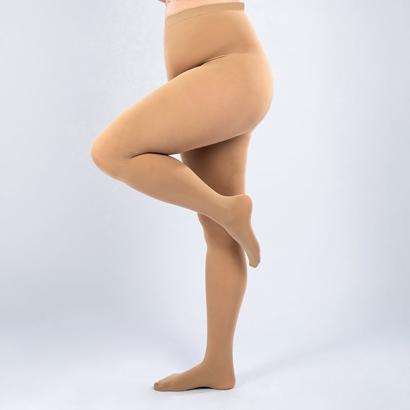 Velveto formuojančios pėdkelnės, prieštrintinės savybės, nailonas, vidutinio storio