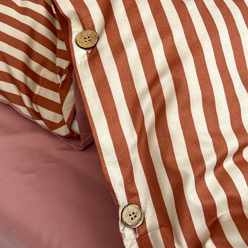 Belia četverodijelni set posteljine od poliestera s reaktivnim ispisom na twill tkanini, brušena završnica; Muji inspiriran minimalistički stil; pruge, jednobojan ili geometrijski uzorak