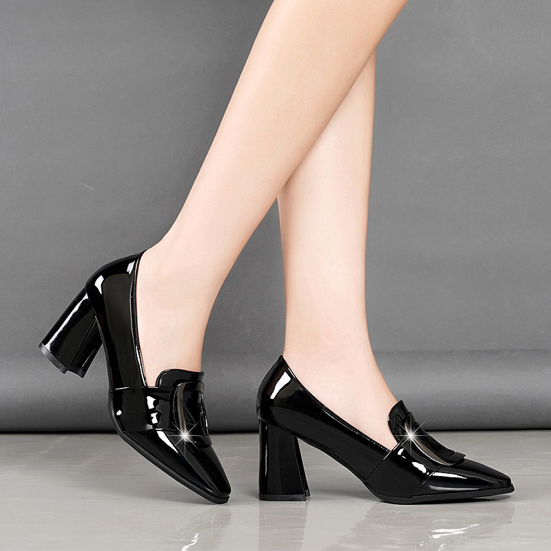 Nicidan Női magassarkú cipő - hegyes orr, PU felsőrész, vastag sarok 3–6 cm, gumi talp, slip-on
