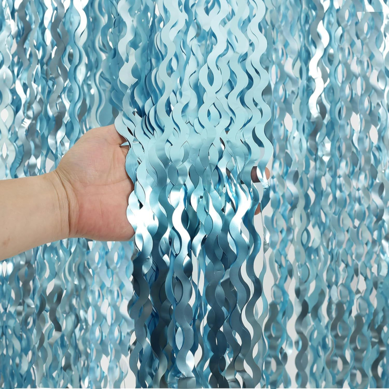 Záves v tvare meča dažďového saténu - rekvizita na pozadie pre svadobnú fotografiu