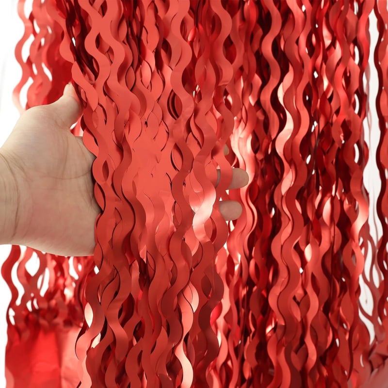 Záves v tvare meča dažďového saténu - rekvizita na pozadie pre svadobnú fotografiu