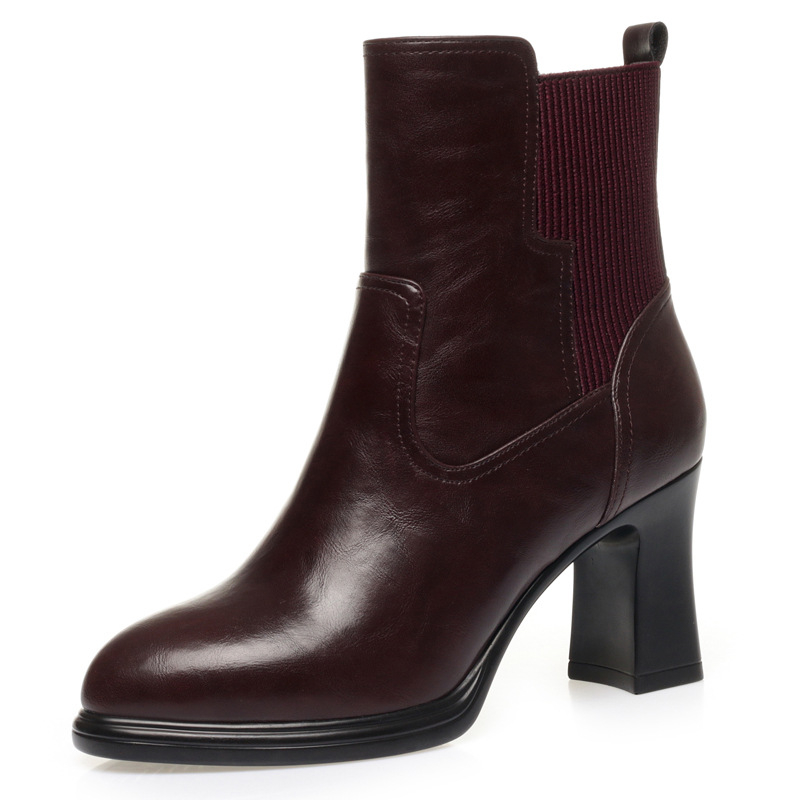 Női magas sarkú rövidcsizma, PU felső, belső műszőrme bélés, oldalsó cipzár, téli lábbeli, sarok 6–8 cm
