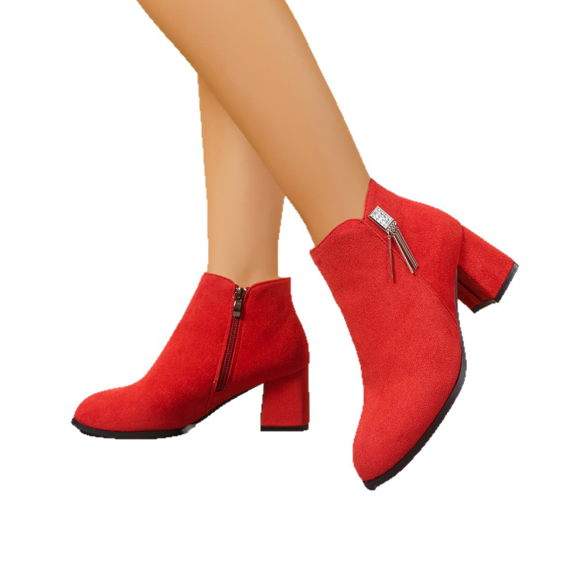 Moteriški velūro botai, apvali nosis, vidutinio kulno, trumpas šarvas, šoninis užtrauktukas