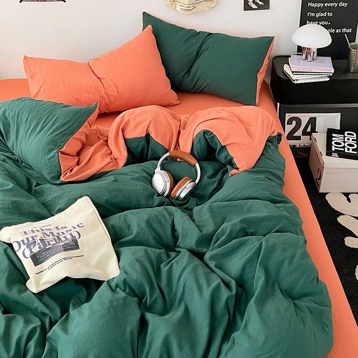 Set de patru piese pentru dormitorul studențesc – fibre de poliester, vopsire reactiva, 1000–1499 g, modele: uni, geometrice, desene animate, motive vegetale