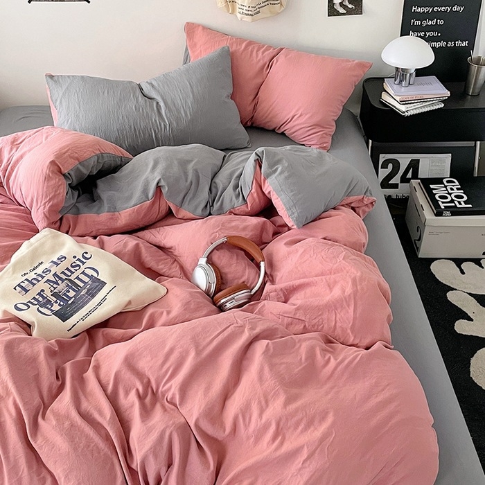 Set de patru piese pentru dormitorul studențesc – fibre de poliester, vopsire reactiva, 1000–1499 g, modele: uni, geometrice, desene animate, motive vegetale