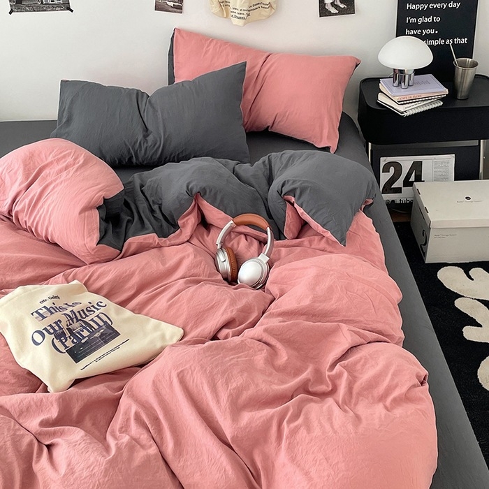 Set de patru piese pentru dormitorul studențesc – fibre de poliester, vopsire reactiva, 1000–1499 g, modele: uni, geometrice, desene animate, motive vegetale