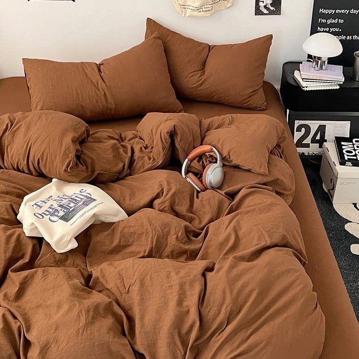 Set de patru piese pentru dormitorul studențesc – fibre de poliester, vopsire reactiva, 1000–1499 g, modele: uni, geometrice, desene animate, motive vegetale