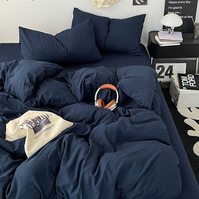 Set de patru piese pentru dormitorul studențesc – fibre de poliester, vopsire reactiva, 1000–1499 g, modele: uni, geometrice, desene animate, motive vegetale