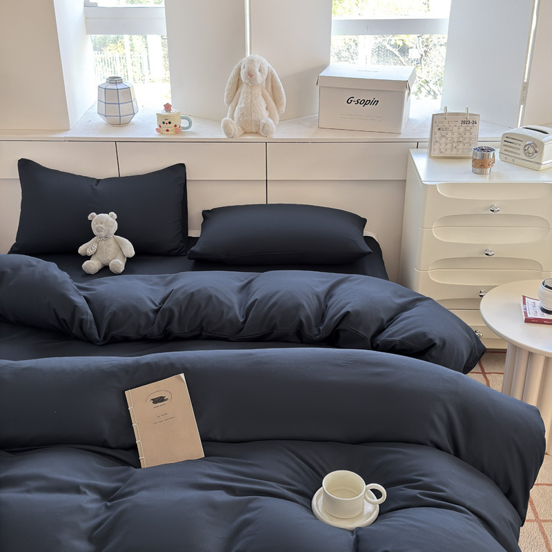 Set de lenjerie din bumbac spălat – țesătură periată, imprimare reactive și vopsire, greutate 800–1000 g, stil modern minimalist