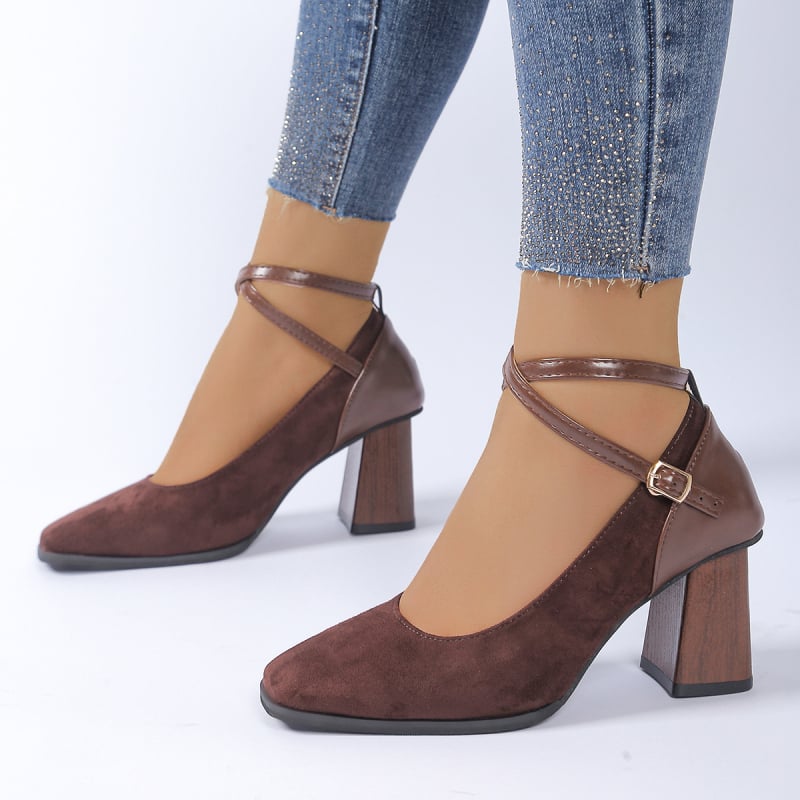 Mary Jane cipele s kvadratnim nosom, velur gornji dio, 6-8 cm visoke pete, zatvaranje kopčom