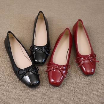 Dámske loafers s okrúhlym nosom, PU vrchná časť, nízky podpätok 1–3 cm, slip-on, japonský štýl