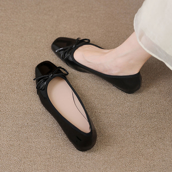 Dámske loafers s okrúhlym nosom, PU vrchná časť, nízky podpätok 1–3 cm, slip-on, japonský štýl