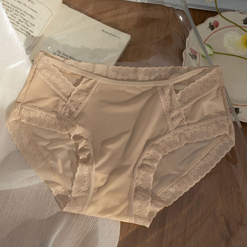 Дамски найлонови бикини бельо, дишащи, плетени, със средна талия, хастар от вискоза, 90–95% найлон, 61–70d