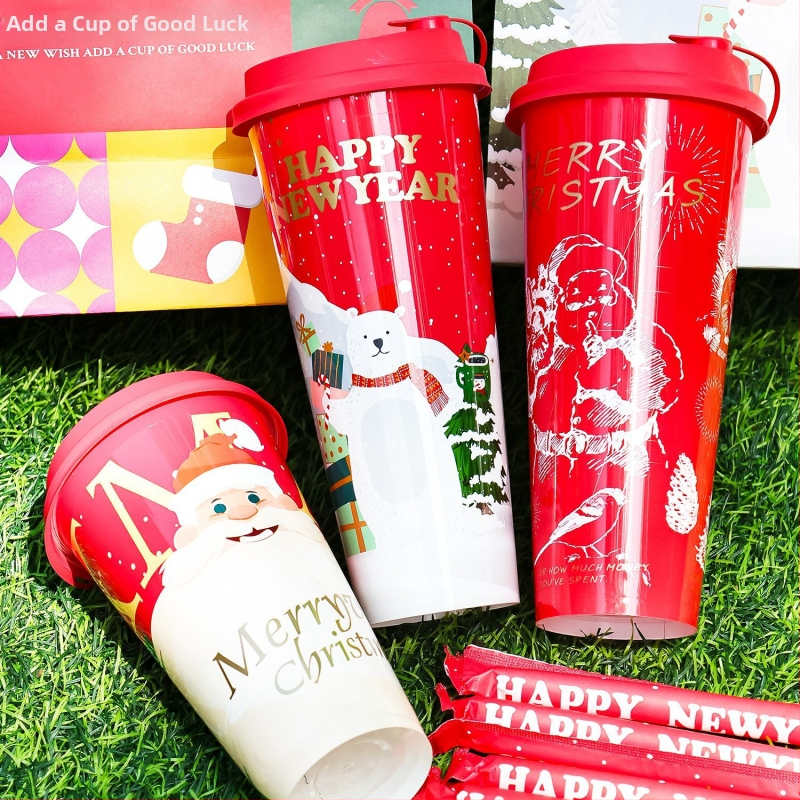 Jednorazový PP pohár na kávu s viečkom, vianočný vzor, 501–600 ml, Vstrekované formovanie, Tlač loga a prispôsobenie