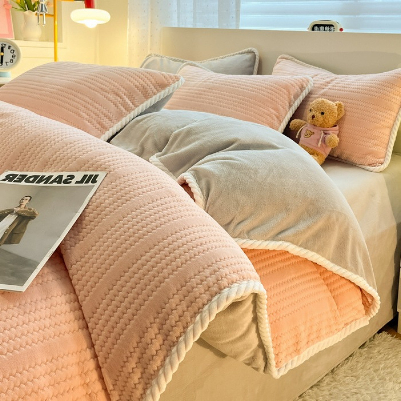 Четиричленен комплект спално бельо от млечен велур Джакард, райета, реактивно боядисване, есенно-зимна колекция