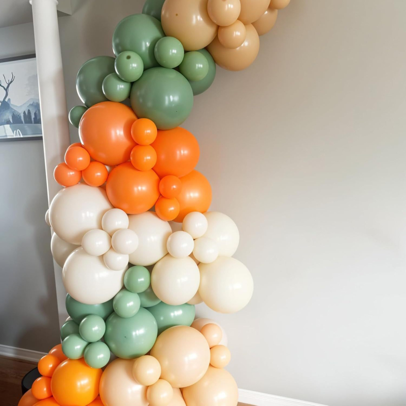 Set baloane pentru decorul ușii de ziua de naștere, brand At the Beginning, material Latex, tip balon: Latex Balloon, formă Rotundă, IP autorizare: Nu