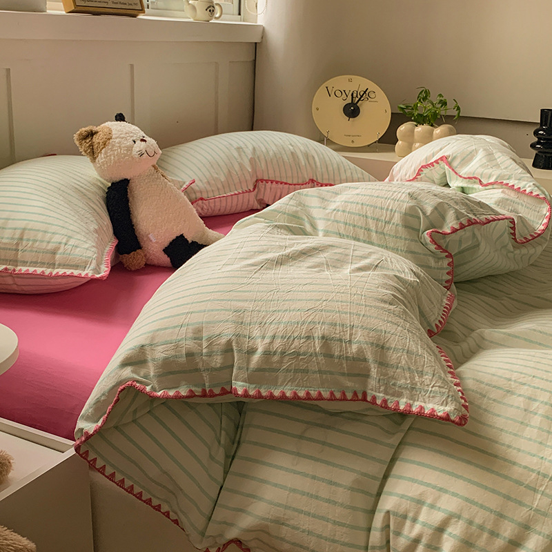 Комплект спално бельо от чист памук, четири части, геометричен принт - плътност на тъканта 133x72, тегло 2000–2500 g