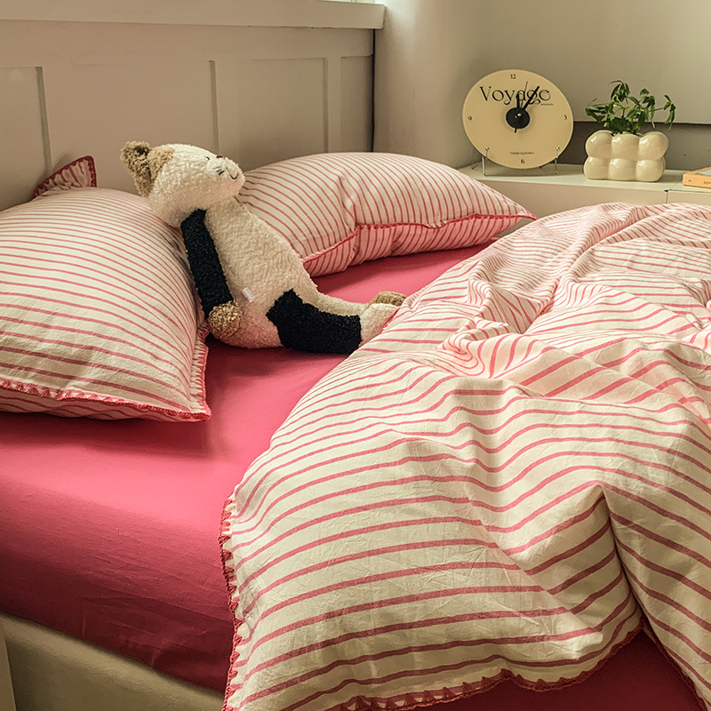 Комплект спално бельо от чист памук, четири части, геометричен принт - плътност на тъканта 133x72, тегло 2000–2500 g