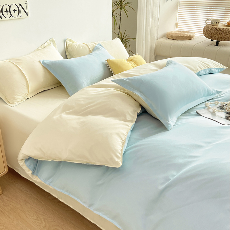 Четириделен комплект спално бельо от химически влакна, с brushed текстура, реактивно боядисване, пранеустойчиво и персонализируемо, тегло под 500 г