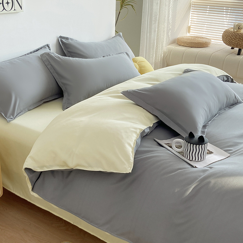 Четириделен комплект спално бельо от химически влакна, с brushed текстура, реактивно боядисване, пранеустойчиво и персонализируемо, тегло под 500 г