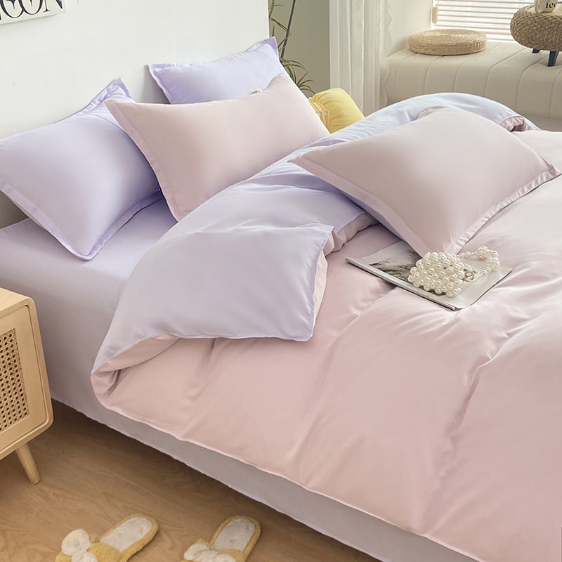 Четириделен комплект спално бельо от химически влакна, с brushed текстура, реактивно боядисване, пранеустойчиво и персонализируемо, тегло под 500 г