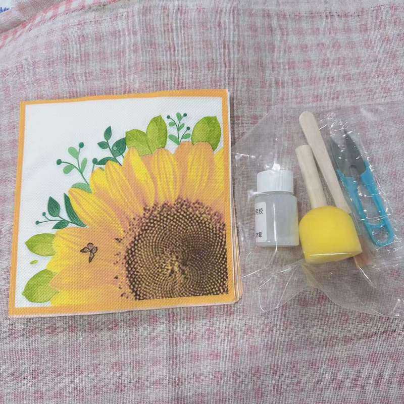 DIY textilná stolná lampa – kreatívne ručne vyrobené nočné svetlo do spálne, pre vek 7–14 rokov