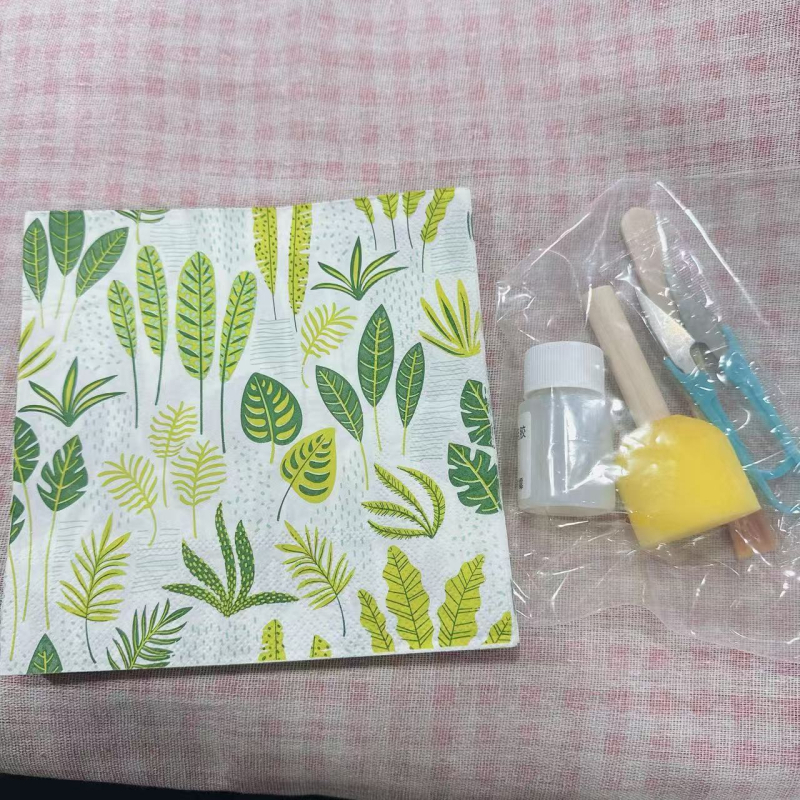 DIY textilná stolná lampa – kreatívne ručne vyrobené nočné svetlo do spálne, pre vek 7–14 rokov