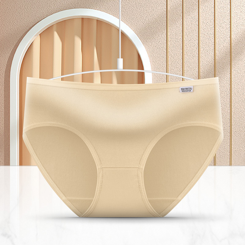 Женски бикини с средна талия, Milk Silk плат, едноцветни, основен плат 90-95% полиестер, подплата чатала 100% полиестер